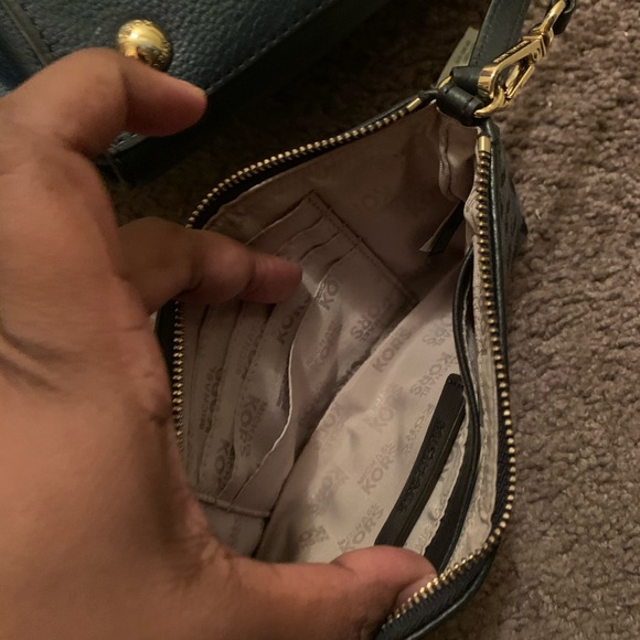 Michael Kors handbag and wallet - Picture 5 of 5